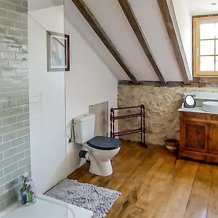 Beautifully Renovated Barn * Lunac