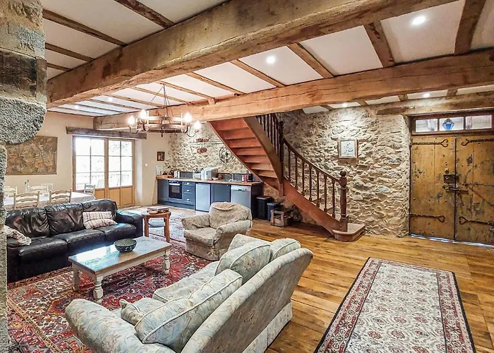 Beautifully Renovated Barn *