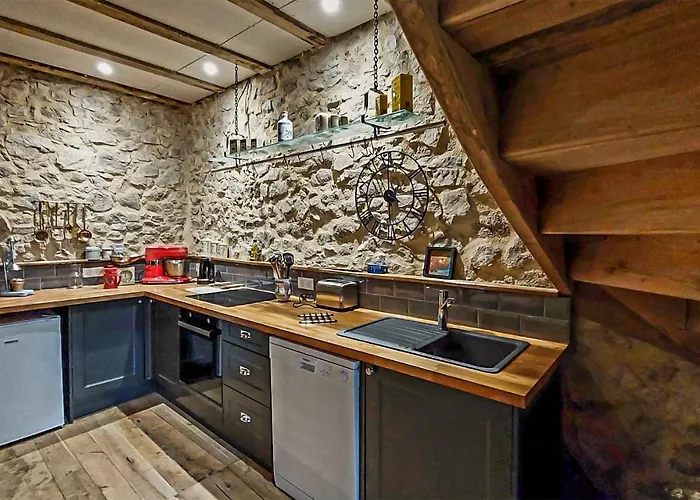 Beautifully Renovated Barn 別荘 Lunac